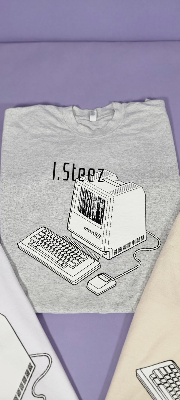 Vintage iSteez  Screen Printed Graphic T Shirt